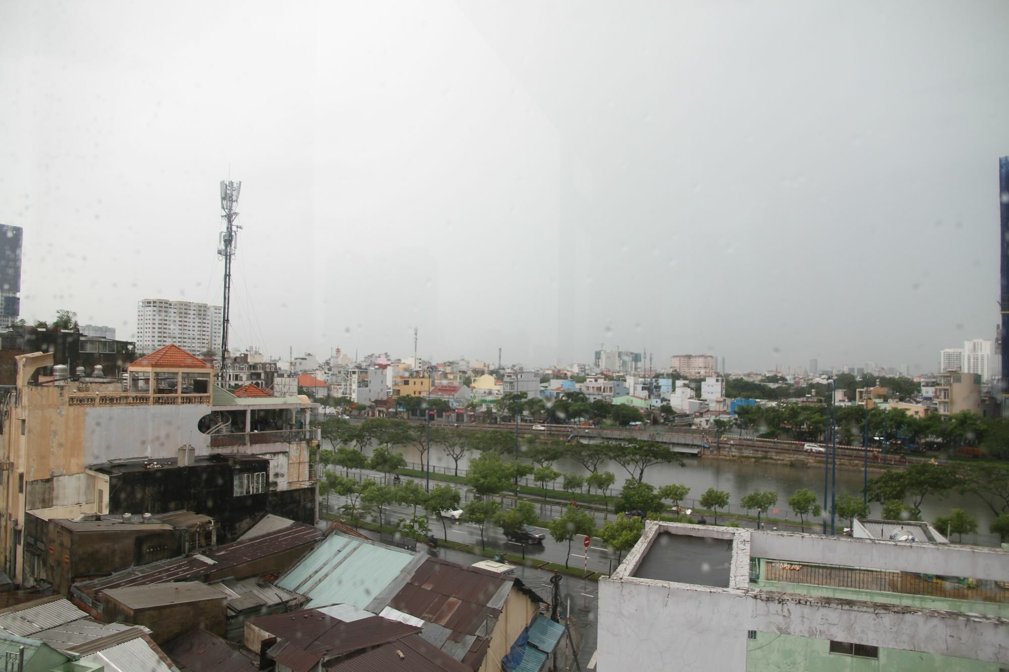 Saigon Inncrowd 2 Хошимин Екстериор снимка